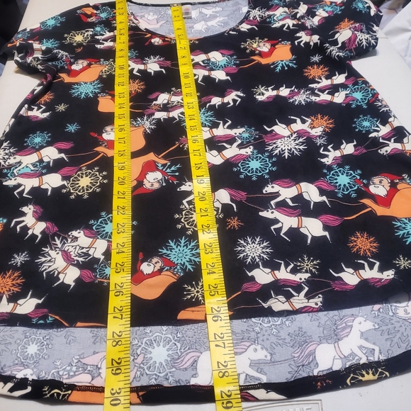XMAS Santa Unicorn Reindeer Whimsical Size M LuLaRoe Butter Soft High Low Amy - Picture 9 of 12